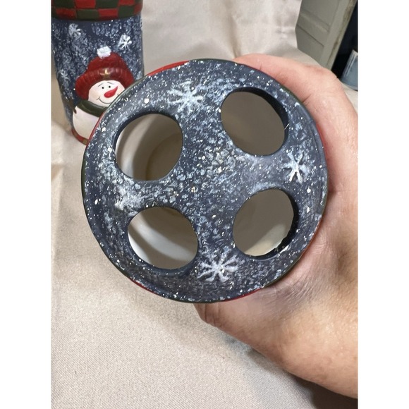 3 PC SNOWMAN CHRISTMAS BATHROOM SOAP, TOOTHBRUSH, BAR SOAP (2449) - Picture 2 of 7